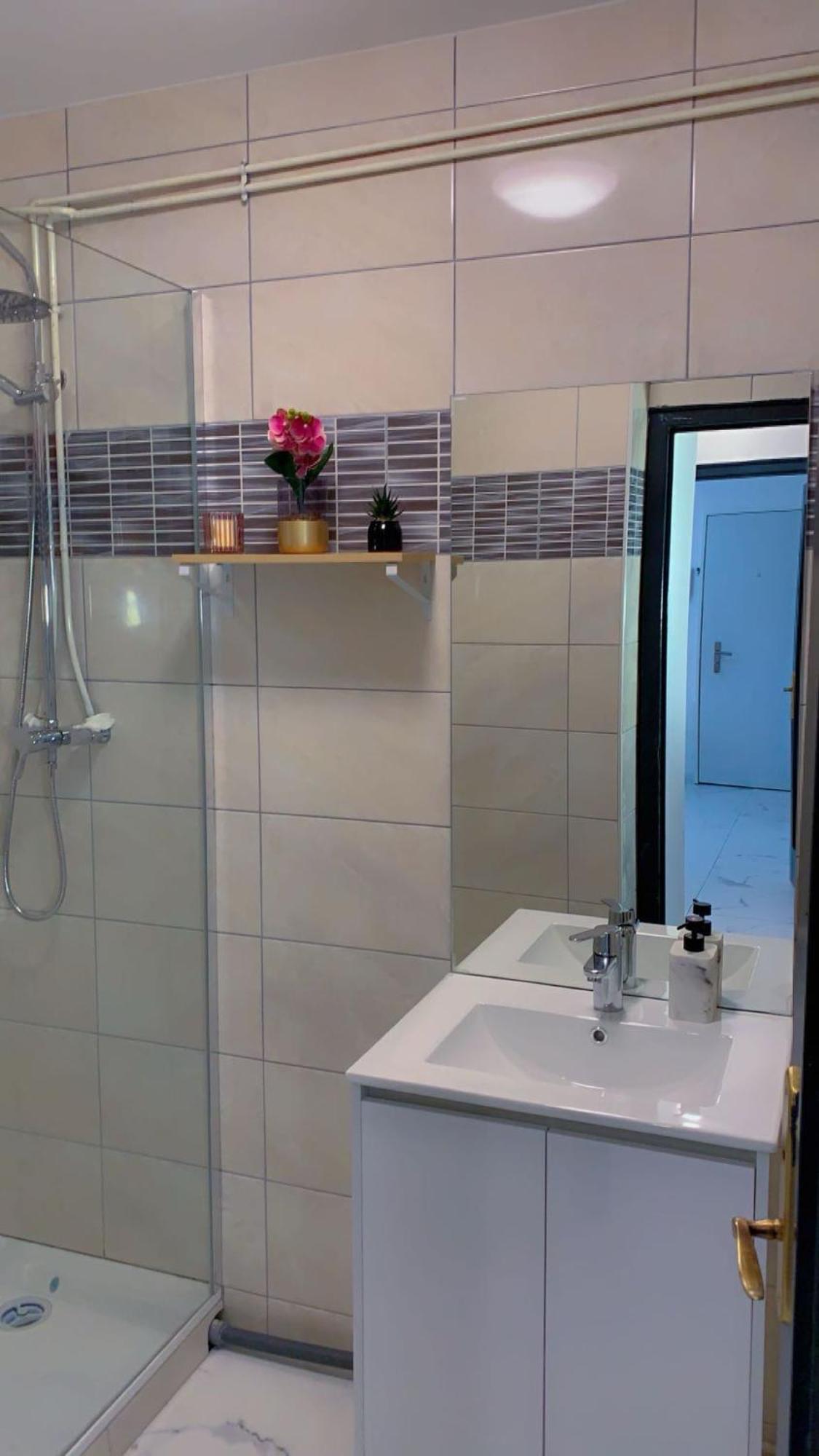 Ot Appart City Logement Elegant Et Central Клермон-Феран Екстериор снимка