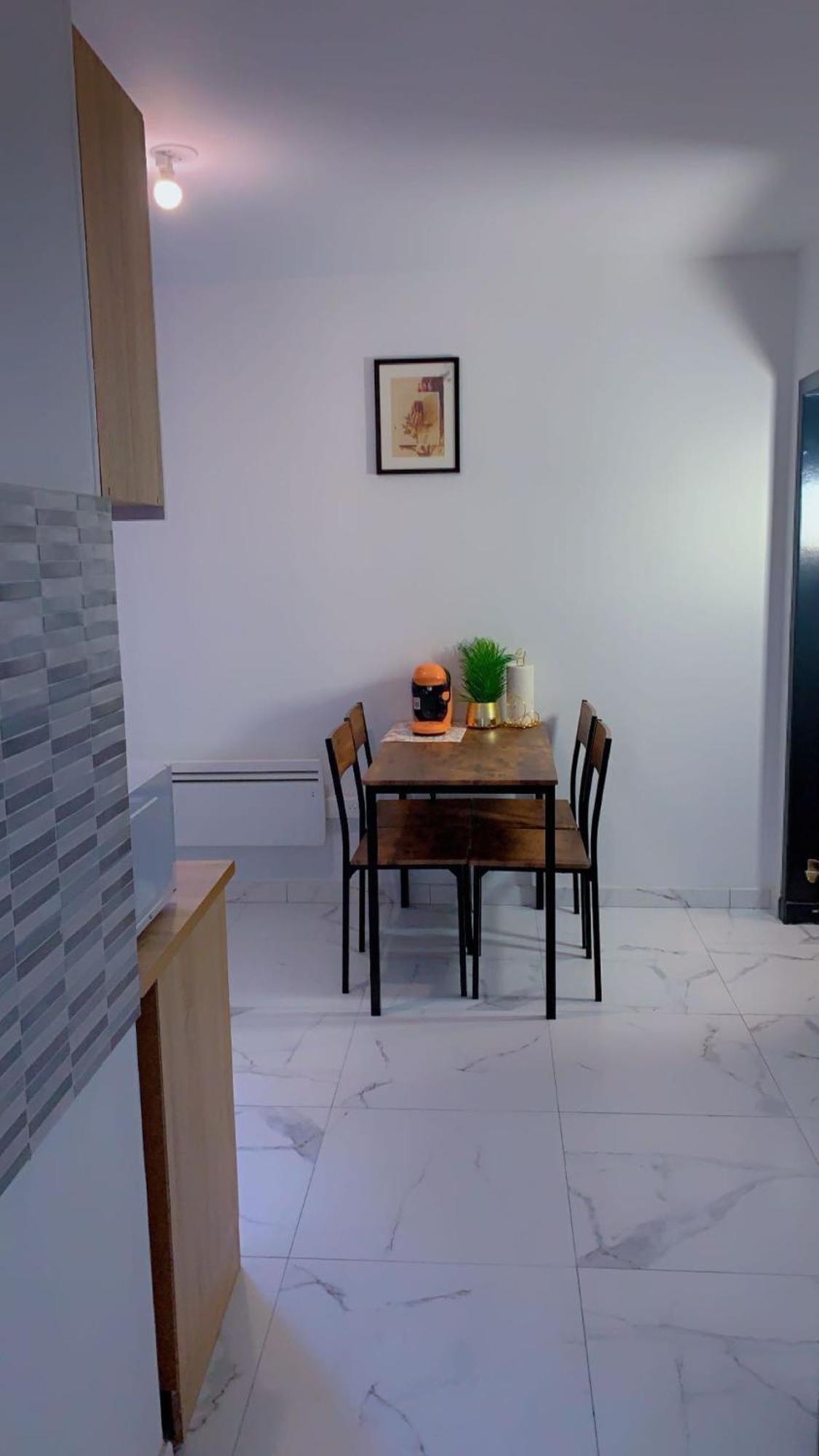 Ot Appart City Logement Elegant Et Central Клермон-Феран Екстериор снимка
